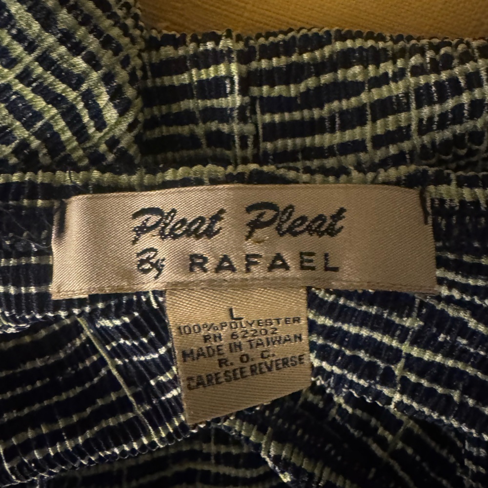 Vintage Retro Pleat Pleat by Rafael Textured Maxi Skirt - Picture 5 of 5